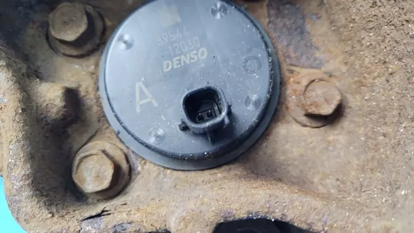 Toyota RAV4 V 19r höger bakknä OEM 42304-42060 image 7