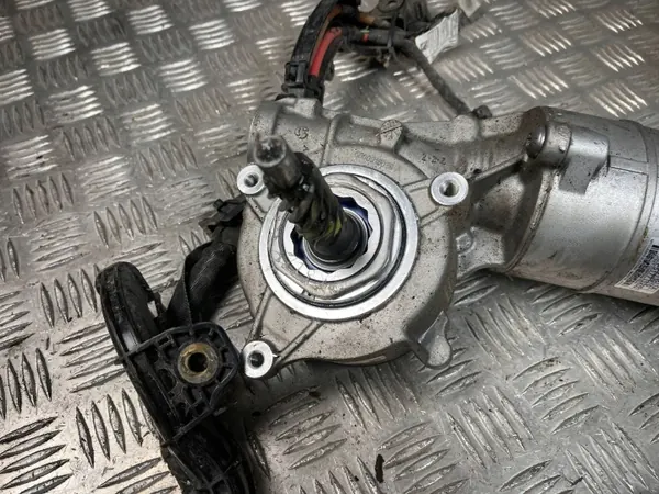 Pompe de direction assistée BMW d'occasion OEM 6800016811A image 3