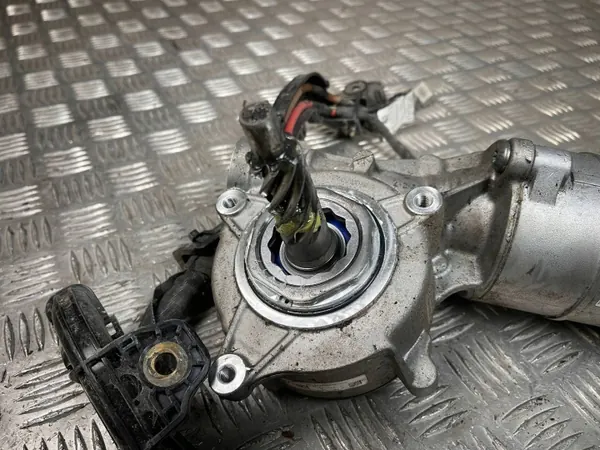 Pompe de direction assistée BMW d'occasion OEM 6800016811A image 4