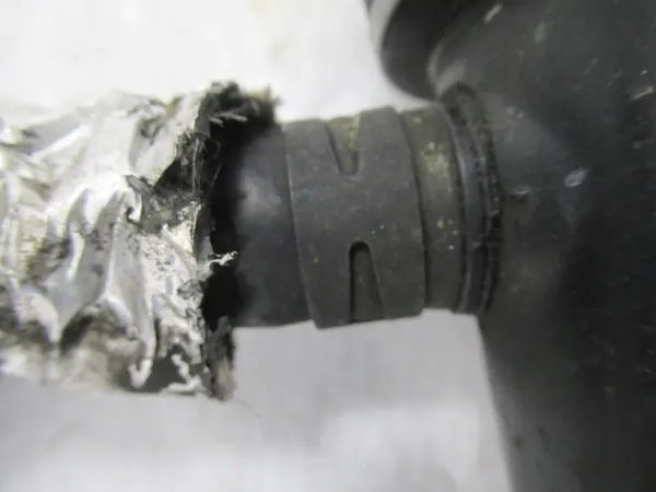 Renault OE Luftrohr 165769532R image 6