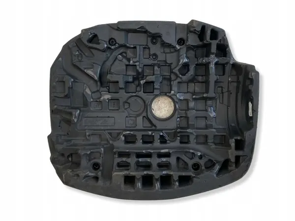 Volvo XC40 Motorabdeckung OEM 32138305 - Gebraucht image 6