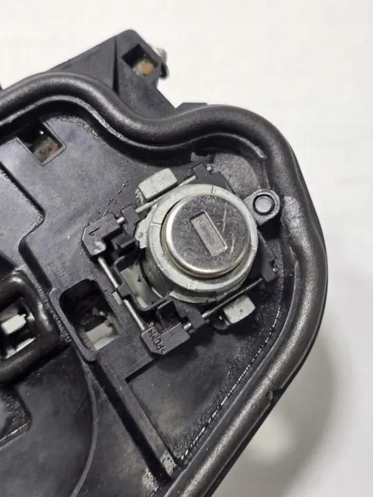 Insert de Serrure BMW OEM 7191615 Gauche Avant image 3