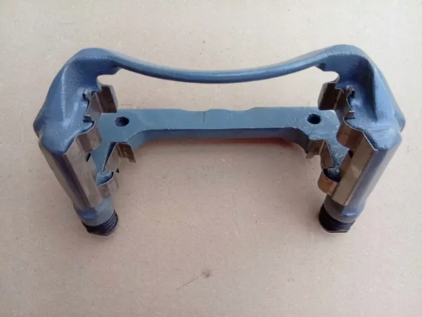 Voorste remklauwbeugel OEM 45018-SS0-A00 image 3