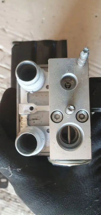Pompe à vide OEM 9827567080 pour Opel Corsa F image 9