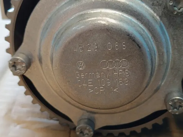 Audi OE Zylinderkopfdeckel OEM 04E103469EA image 9