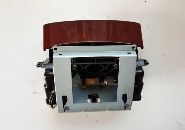 Lexus etutuhkakuppi OEM IA456001G - Käytetty image 2