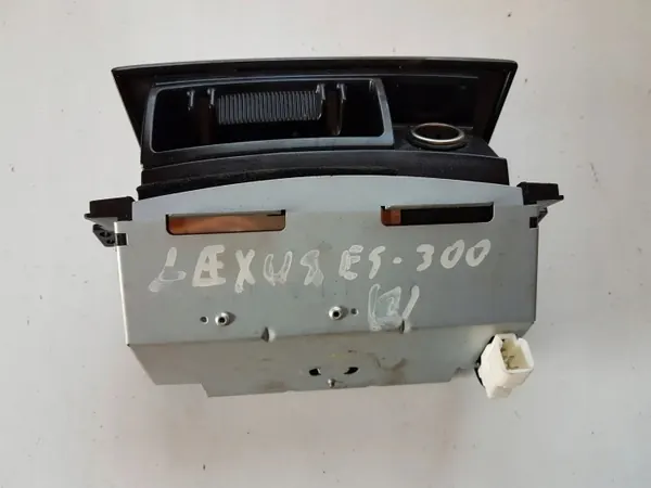 Lexus etutuhkakuppi OEM IA456001G - Käytetty image 4