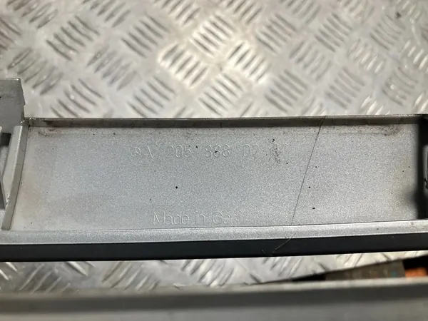 Grille de Pare-chocs Avant Mercedes C-Class W205 image 3