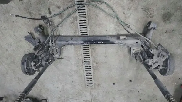 Hinterachsschwinge OEM BELKA TYLNA ZAWIESZENIA image 2