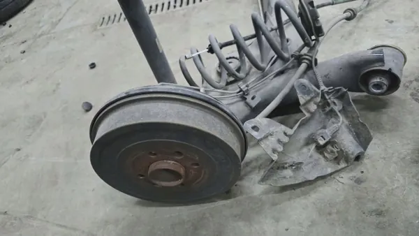Hinterachsschwinge OEM BELKA TYLNA ZAWIESZENIA image 3