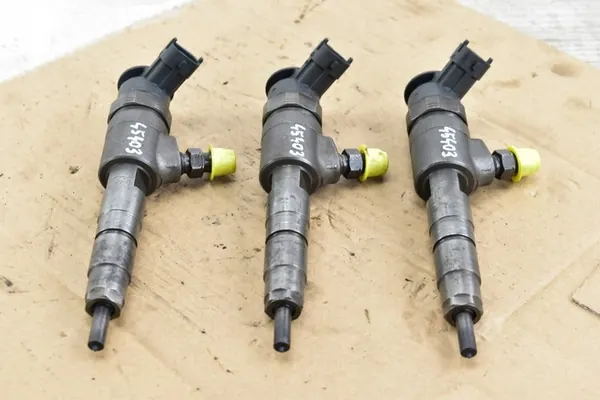 Injector FORD FOCUS MK3 TRANSIT CONNECT MK2 1.5 1.6 TDCI CV6Q-9F593-AA image 2