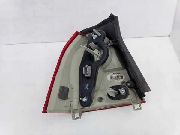 VOLVO XC70 II V70 III Lámpara Trasera Derecha 30698984 image 4