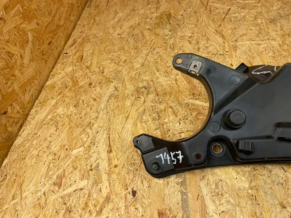 Fram höger skärm fäste Volvo S90 V90 image 2