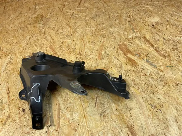 Fram höger skärm fäste Volvo S90 V90 image 7