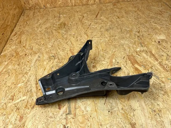 Fram höger skärm fäste Volvo S90 V90 image 8