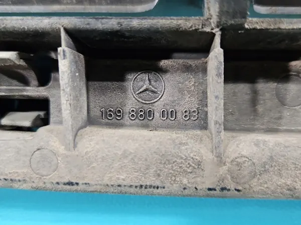 GRILL MERCEDES W169 2004-2008 image 4