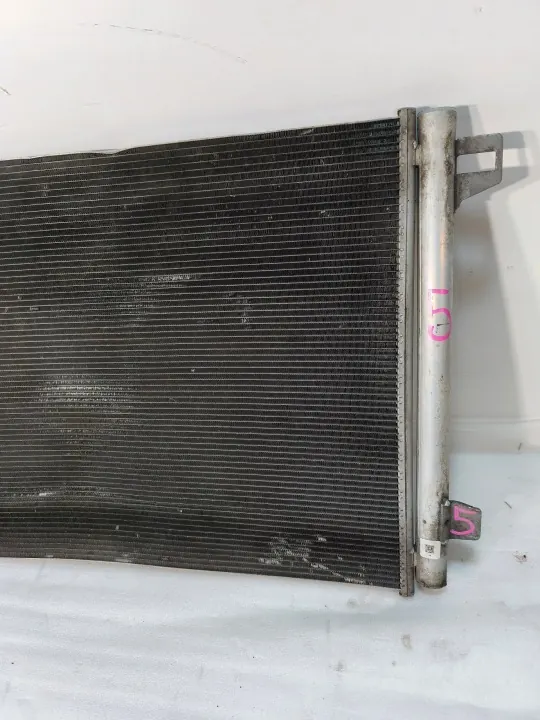 Condenseur AC d'occasion OEM 7E0820411G pour VW Transporter image 4