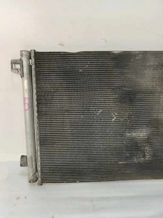 Condenseur AC d'occasion OEM 7E0820411G pour VW Transporter image 6