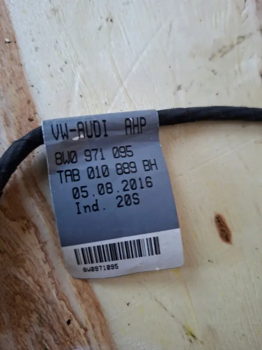 Etupuskuri-asennus AUDI A4 8W0 OEM 8W0971095F image 4