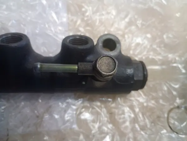 OEM 18372537476 Insprutningsräls för Toyota 2.0 D4D image 4