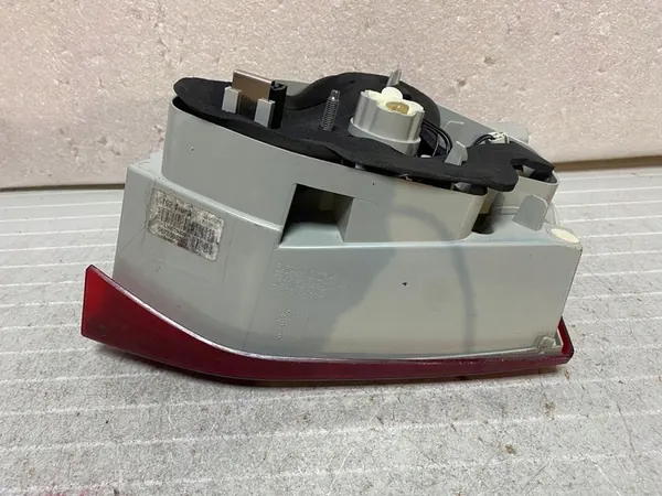 Lámpara trasera izquierda PEUGEOT 308 SW Kombi 9678098080 image 5