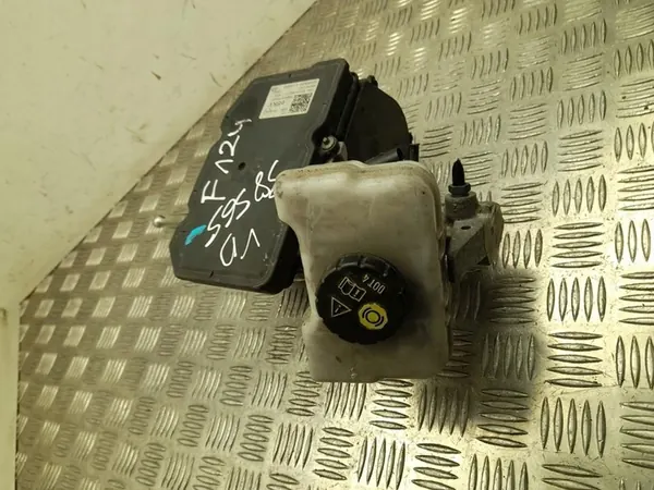 Bomba de freio Volkswagen Touareg III CR 2024 4M0614105T image 1