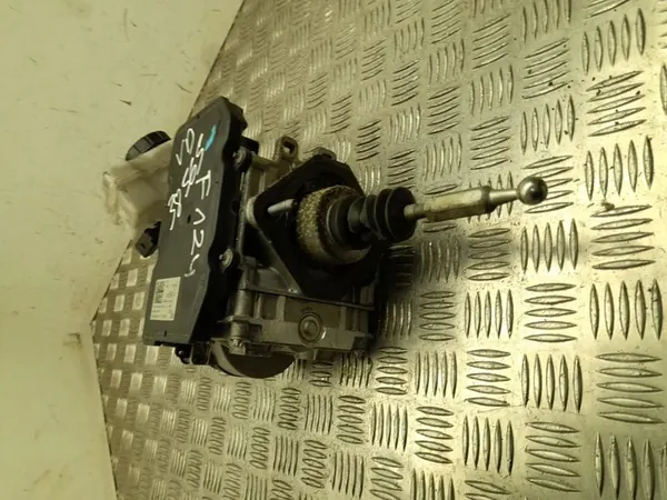 Bomba de freio Volkswagen Touareg III CR 2024 4M0614105T image 3