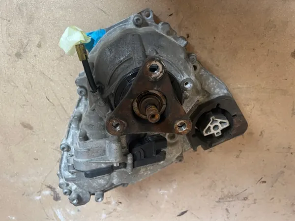 BMW Versnellingsbakreductor OEM 8643151 voor X5 F15/X3 F25 image 5