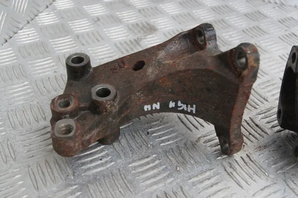 TOYOTA HIGHLANDER III 3.5 V6 Supporto Motore 12321-0P060 image 3