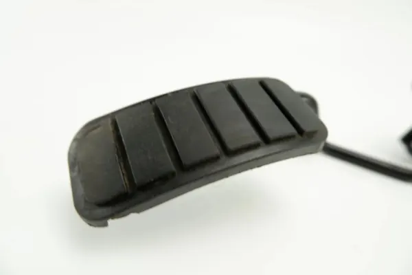 Pédale d'accélérateur OEM 8200004938 pour Renault Vel Satis image 4