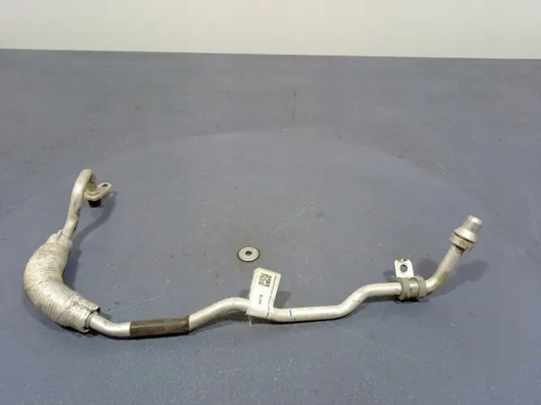 BMW Turbo-Öljyputki OEM 9488189 - Käytetty Kunnossa image 2