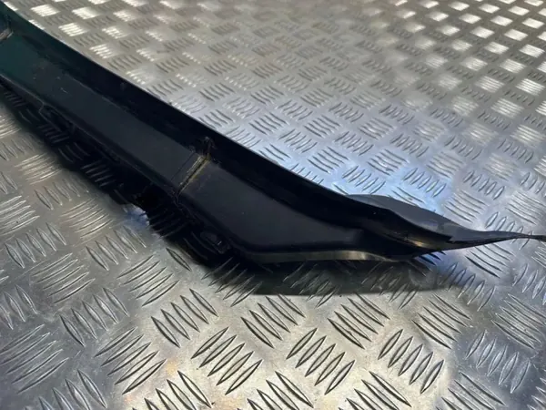 Extrémité de garde-boue OEM A2068890100 Mercedes-Benz C W206 image 2
