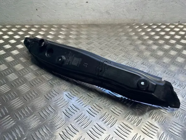 Extrémité de garde-boue OEM A2068890100 Mercedes-Benz C W206 image 3