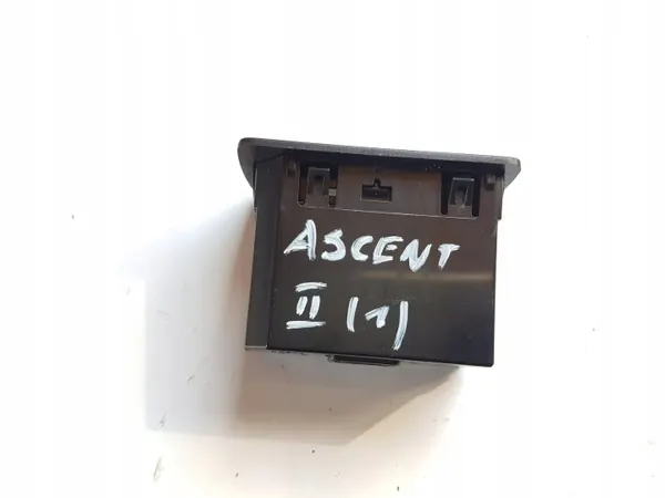 Subaru Ascent USB-Anschluss OEM 86257AN430 - Gebraucht image 5