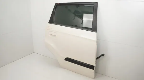 Puerta trasera derecha OEM 360195149 Kia Soul I 08-11 image 3