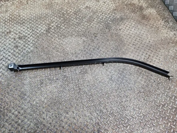 OEM 68186030AC Liukurit Oikeat - Oikea Puoli image 2