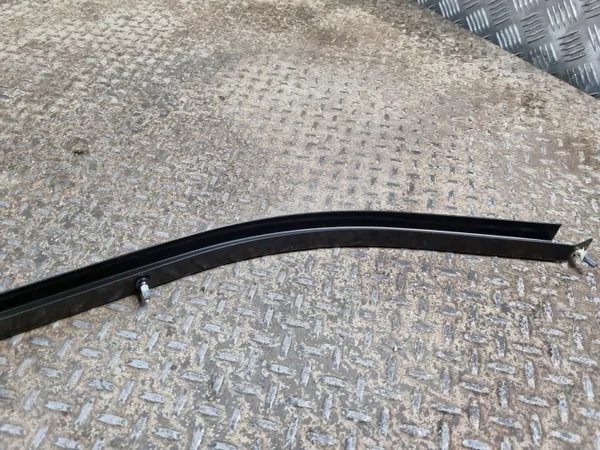 OEM 68186030AC Liukurit Oikeat - Oikea Puoli image 3