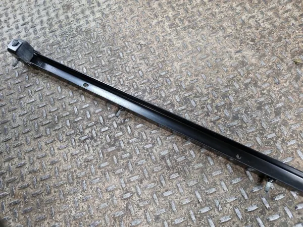 OEM 68186030AC Liukurit Oikeat - Oikea Puoli image 5