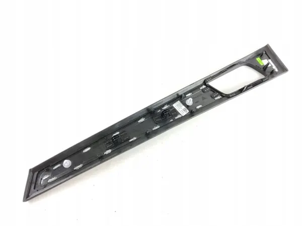 Porsche Panamera Achterdeurbekleding OEM 8091938 image 4