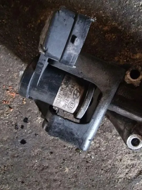 Colector de admisión usado OEM 2838127450 para Hyundai Santa Fe II image 3