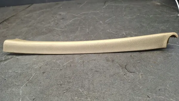 OEM oslona slupka prawy przod mercedes w116 Pilaarbeschermer image 4
