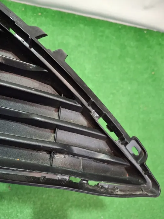 Rejilla de parachoques delantero Opel Corsa F image 6