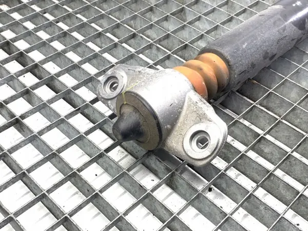 Amortecedor traseiro esquerdo OEM 55300-J7RB0 para Kia Ceed image 3