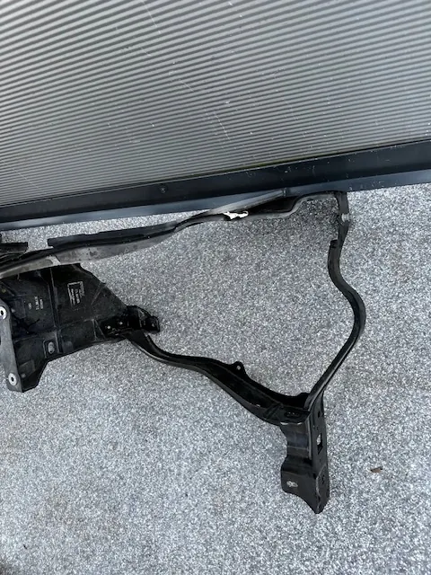 Support de phare Mercedes-Benz OE A2126200600 image 2