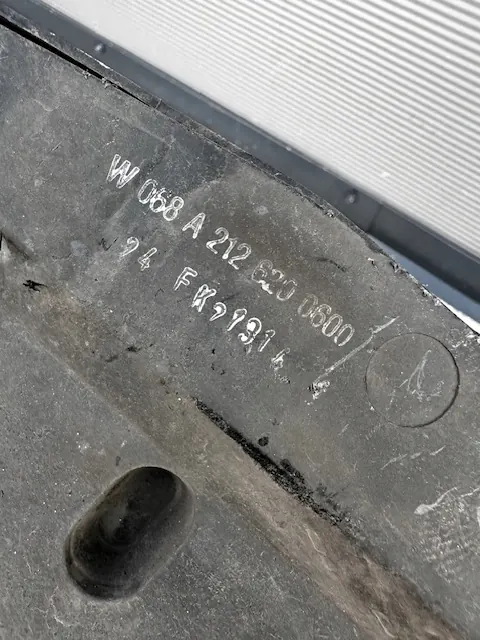 Support de phare Mercedes-Benz OE A2126200600 image 4