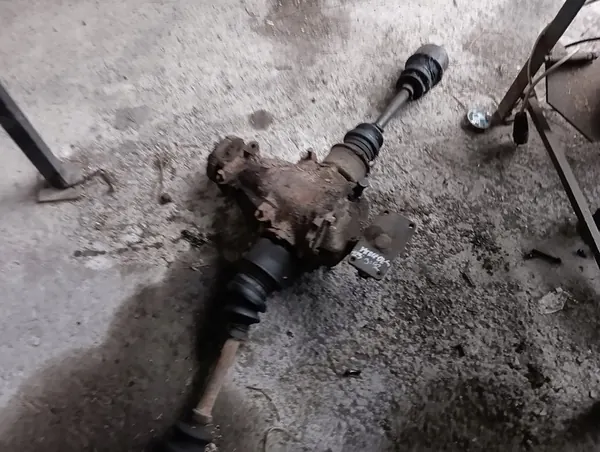 Différentiel Mercedes W123 3.92 image 2