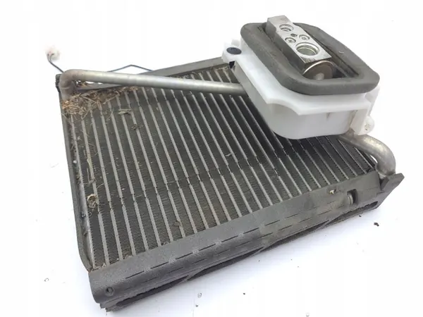 Citroen C-Crosser 2008 Radiateur Chauffage Climatisation OEM AMD184573 image 3