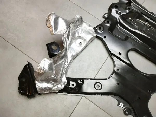 Suporte Motor OEM 8B1399347D para Audi A5 B10 image 3