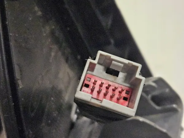 FORD RANGER 11- Miroir Droit 10 Broches Endommagé image 7