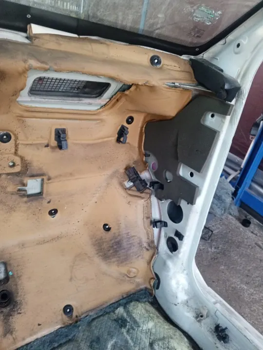 Fiat Panda motorkapisolatie OEM W231 - Gebruikt image 3
